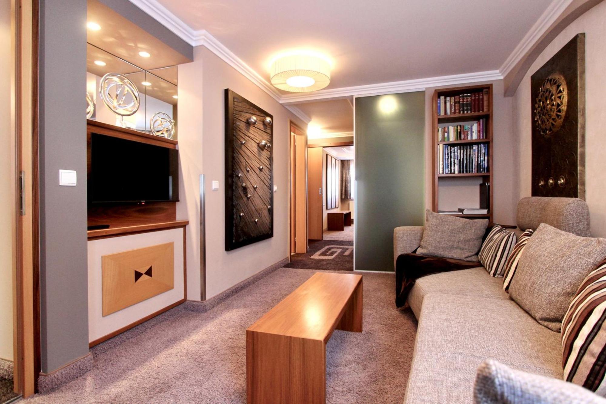 Gruetter Luxury Apartments Ischgl Zewnętrze zdjęcie